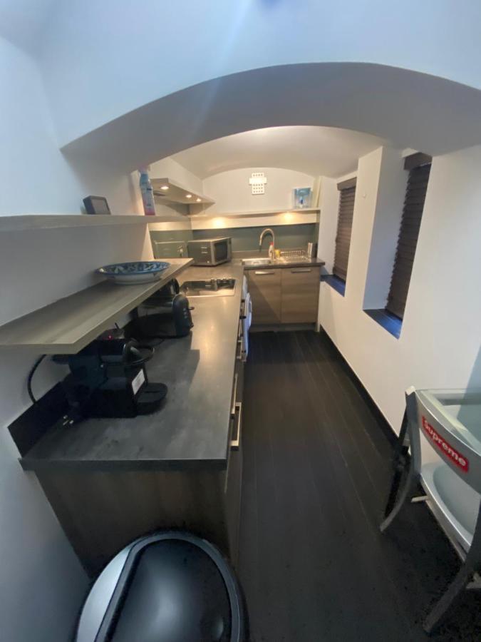 Beautiful Modern Studio In High Street Kensington Apartment ลอนดอน ภายนอก รูปภาพ