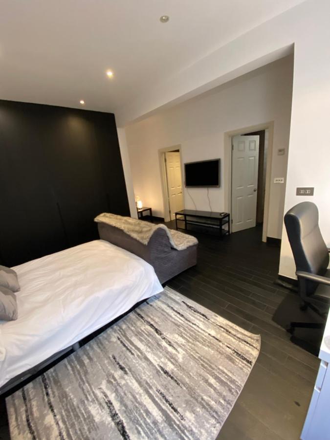 Beautiful Modern Studio In High Street Kensington Apartment ลอนดอน ภายนอก รูปภาพ